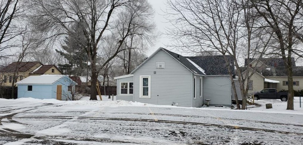 1511 Spooner Ave, Altoona, WI 54720-1435