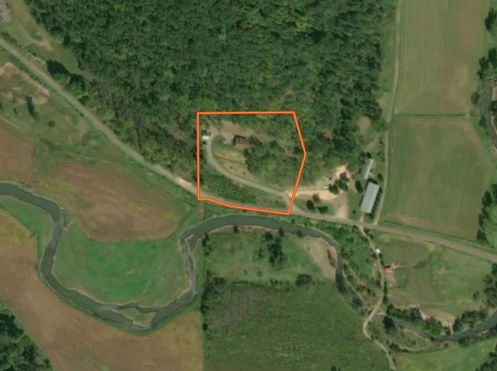 4140 E Upper Newton Rd, Viroqua, WI 54665