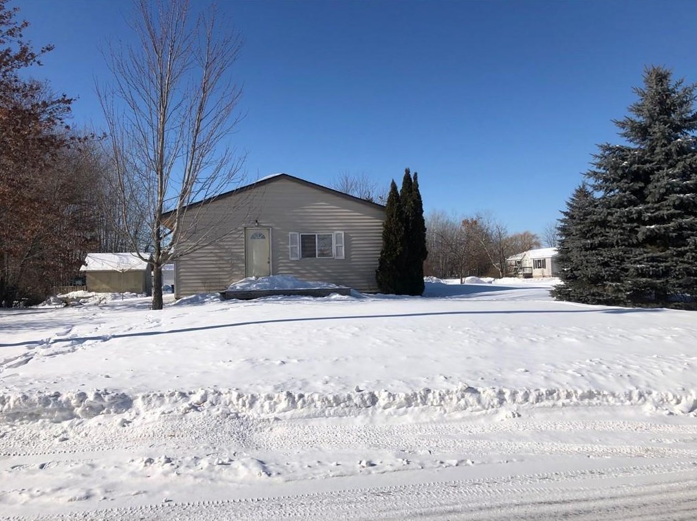 24143 4th Ave, Siren, WI 54872