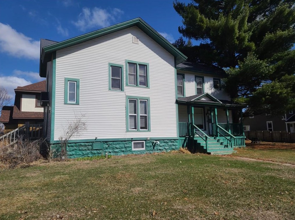503 4th Ave, Eau Claire, WI 54703-4510