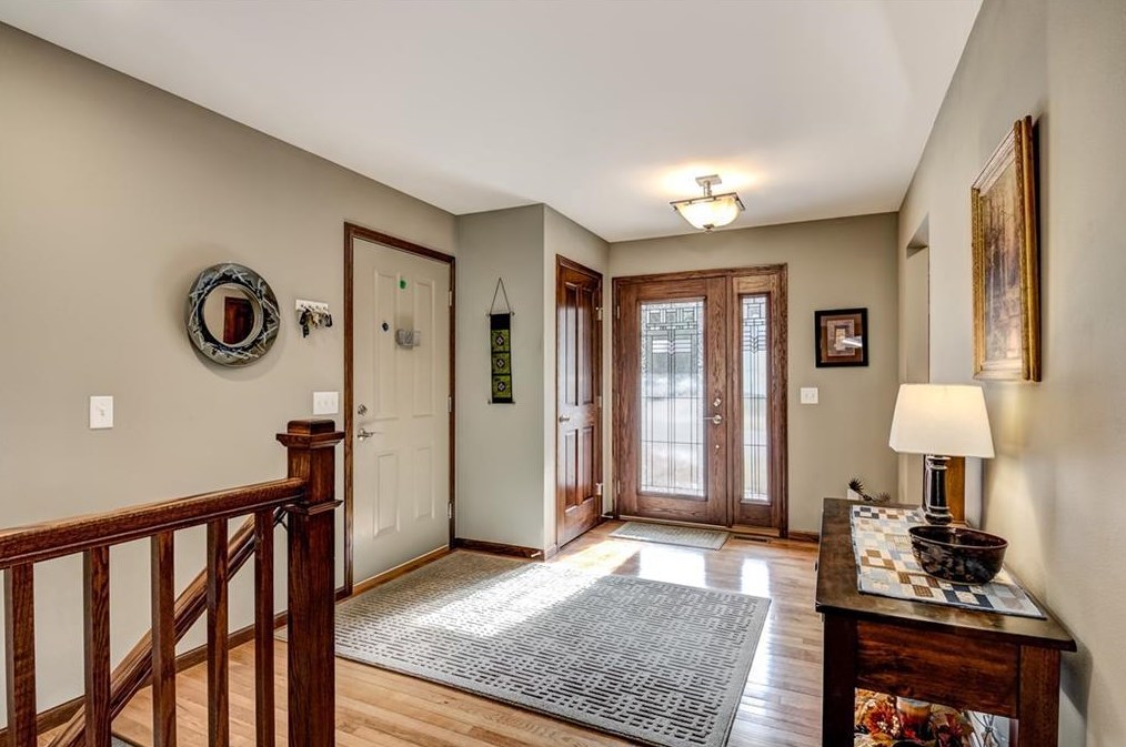 4208 Bennington Ct, Eau Claire, WI 54703-4110