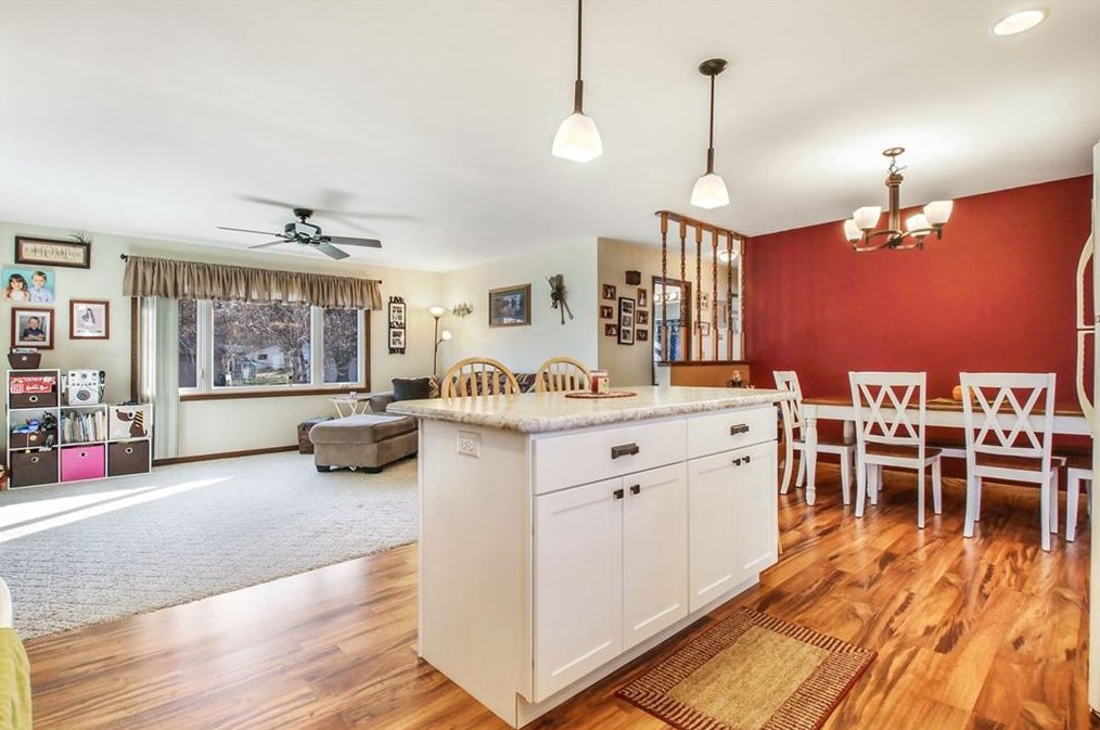 3214 Phoenix Ave, Eau Claire, WI 54703-0660