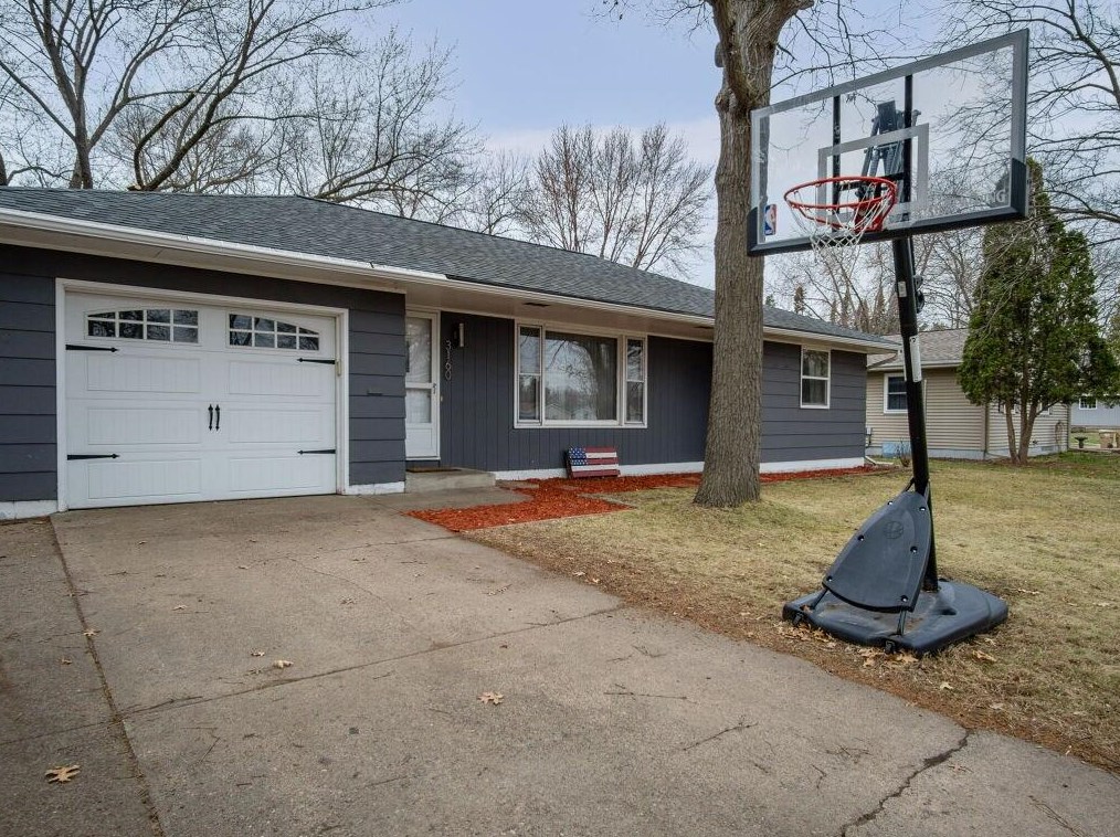 3160 Neptune Ave, Eau Claire, WI 54703-0726