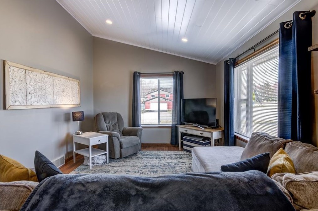 3506 Hester St, Eau Claire, WI 54701-7701