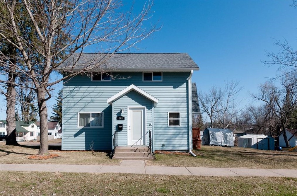 109 E La Salle Ave, Poskin, WI 54812