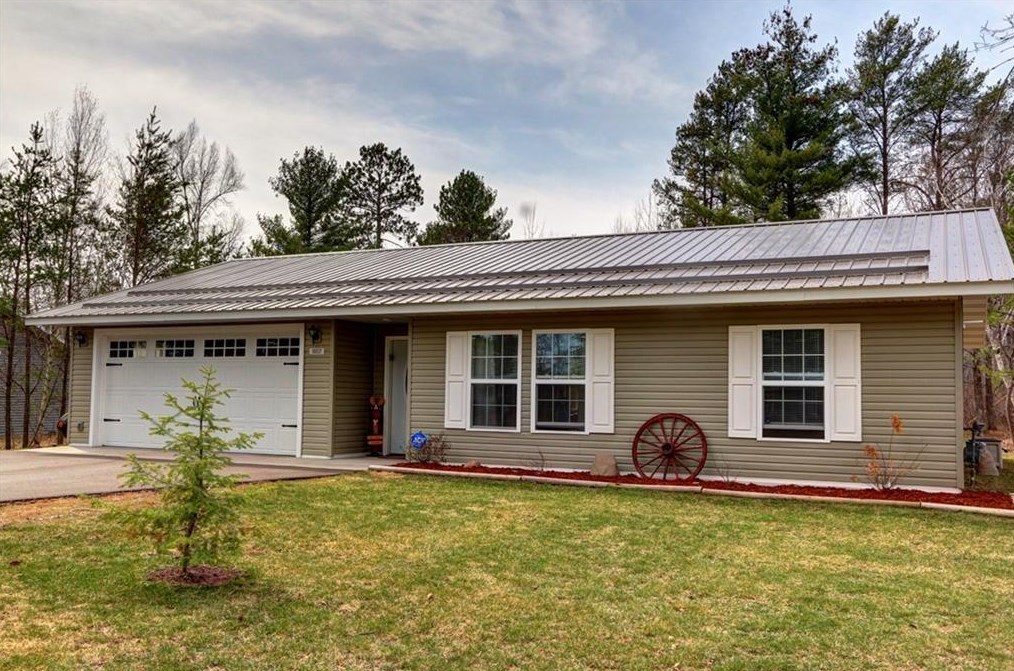 10037 Aspen Ln, LCO Commercial Cent, WI 54843