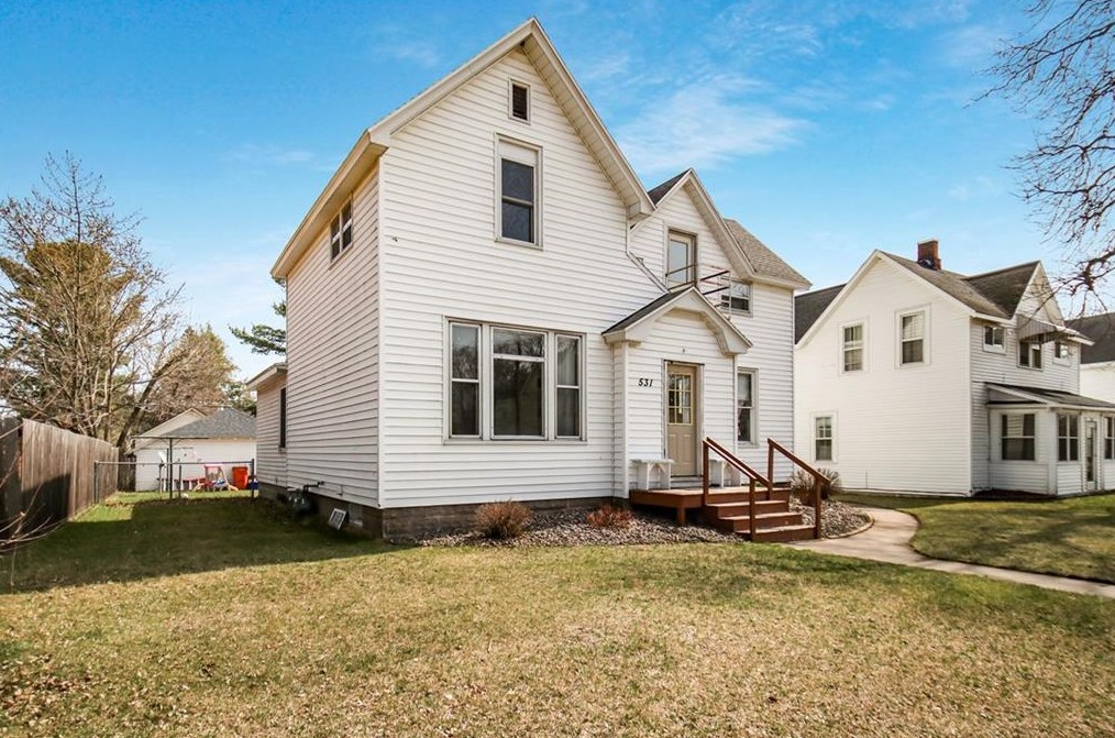 531 Cochrane St, Eau Claire, WI 54703-3208