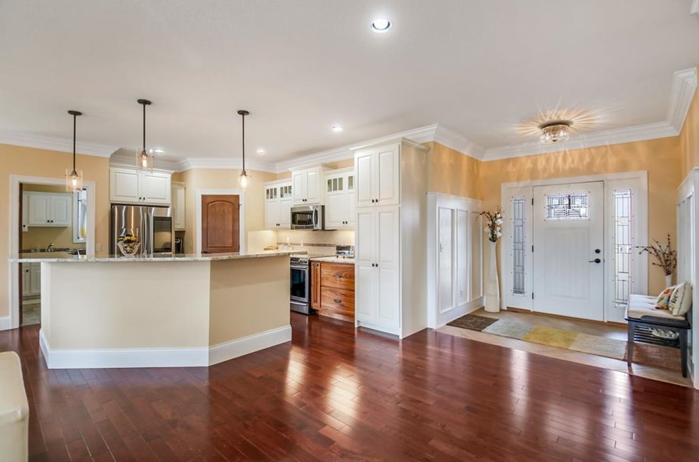 4655 Oakwood Hills Pkwy, Eau Claire WI  54701-7784 exterior