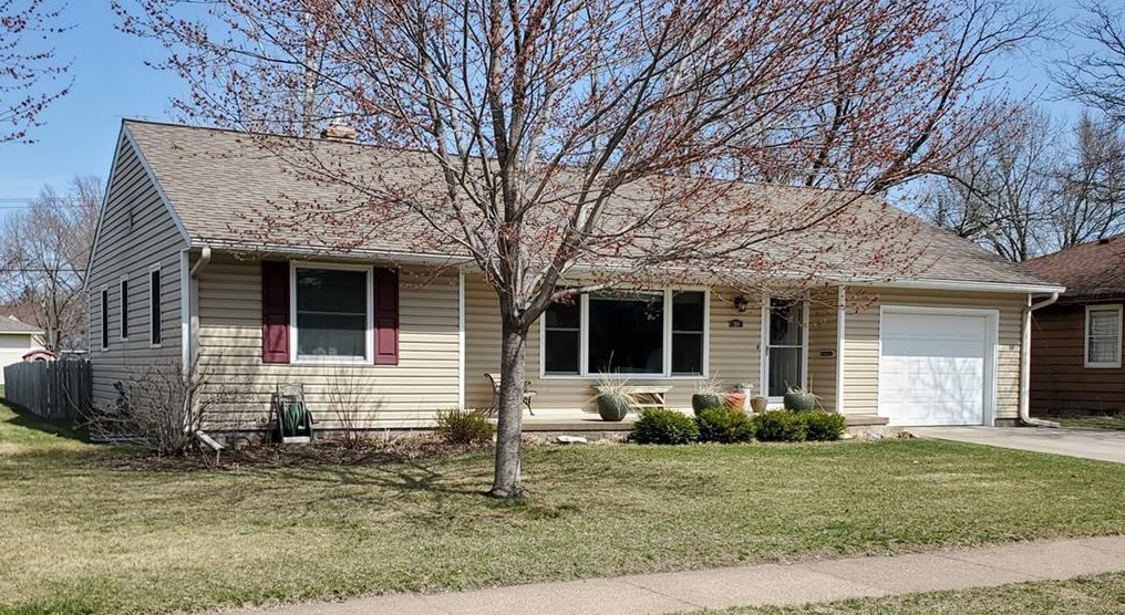 224 Tyler Ave, Eau Claire, WI 54701-6929
