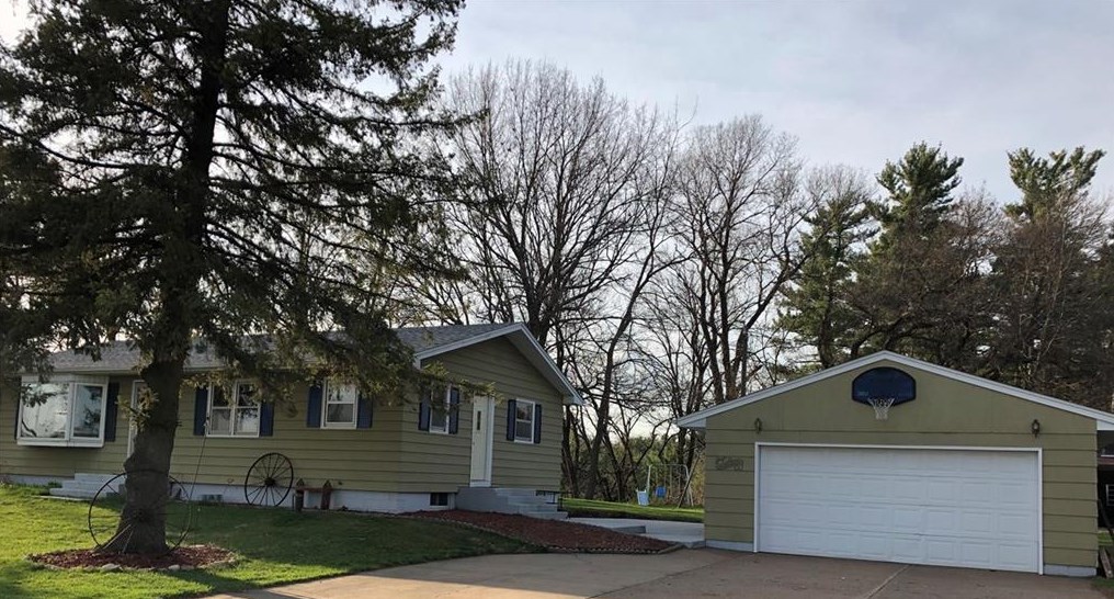 9373 State Road 85, Mondovi, WI 54755