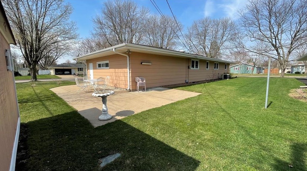 2905 May St, Eau Claire, WI 54701-5706