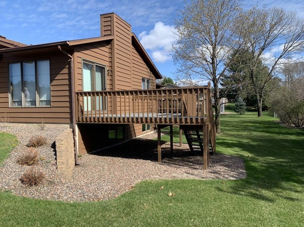 3397 Westhaven Ct, Eau Claire, WI 54701