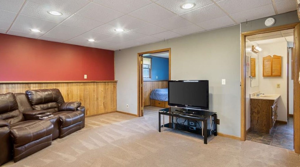 710 Kimberly Dr, Eau Claire WI  54703-0638 exterior