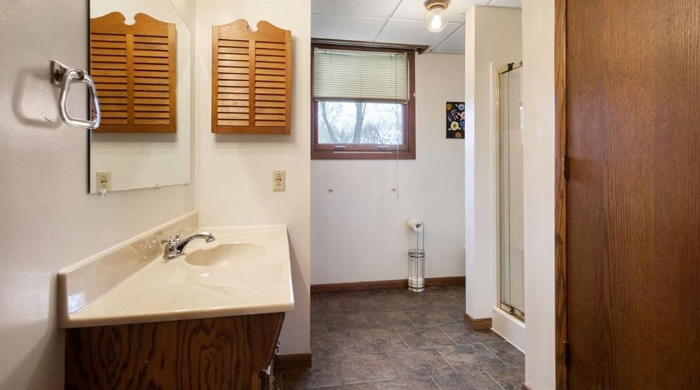 710 Kimberly Dr, Eau Claire WI  54703-0638 exterior