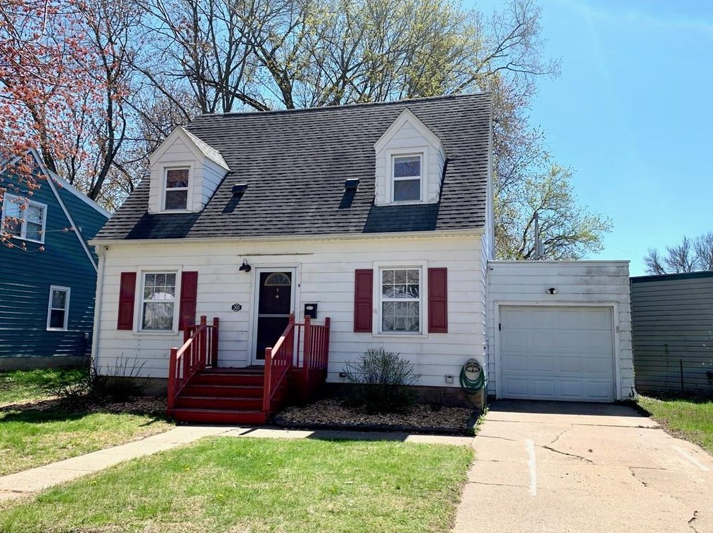505 Ripley Ave, Eau Claire, WI 54701-3969