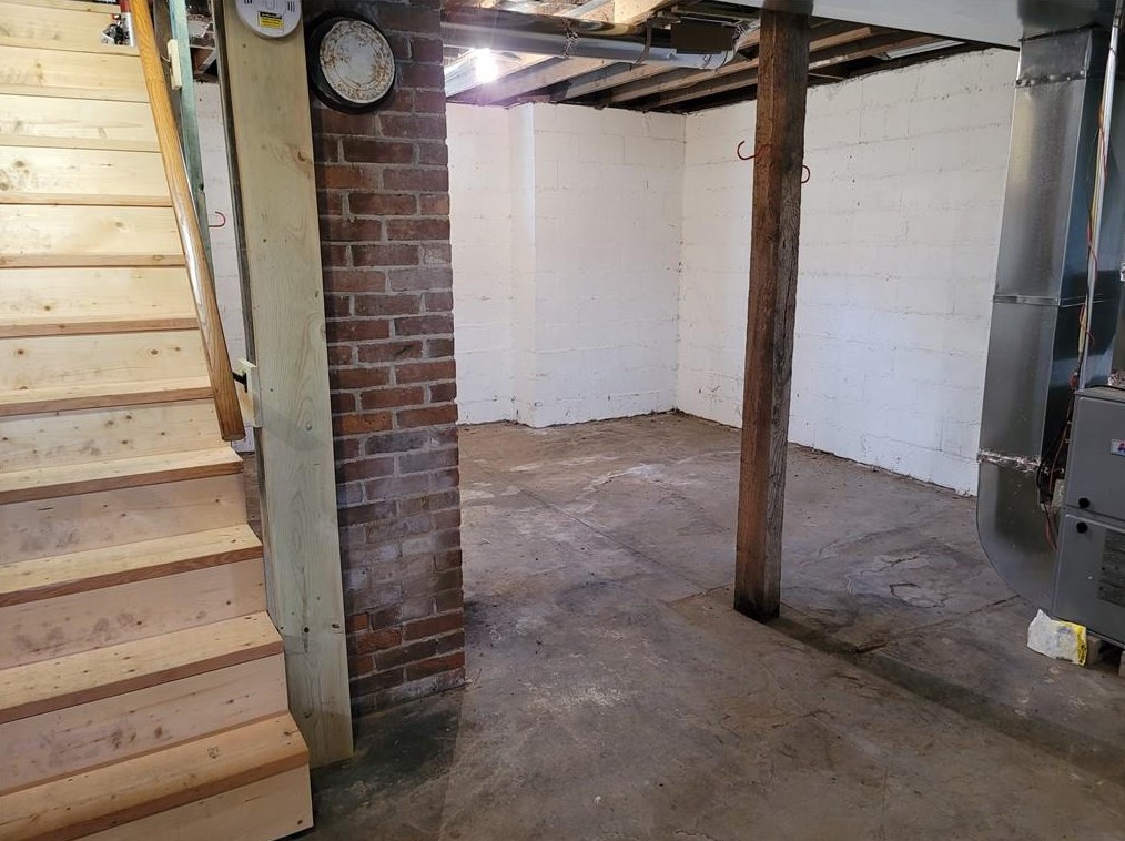 220 Sprague Ave, Prairie Farm WI  54762-9793 exterior