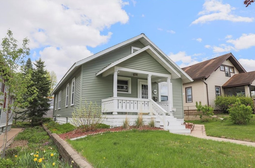 819 Summer St, Eau Claire, WI 54701