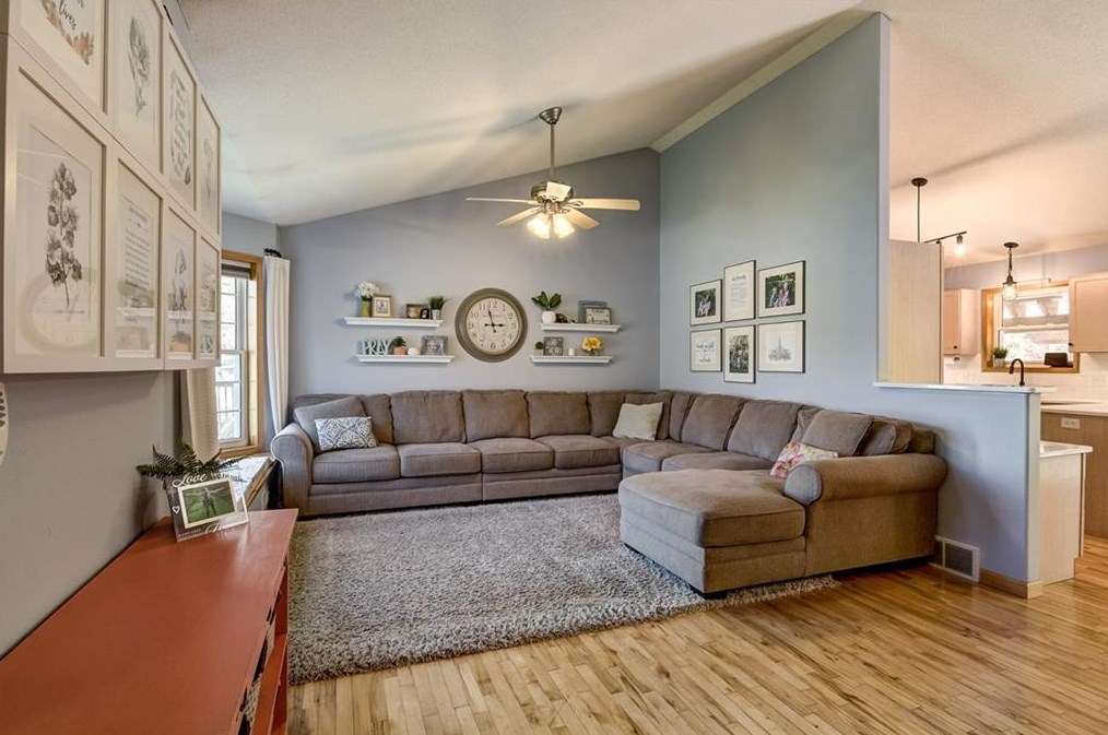 719 Otter Creek Trail, Altoona, WI 54720