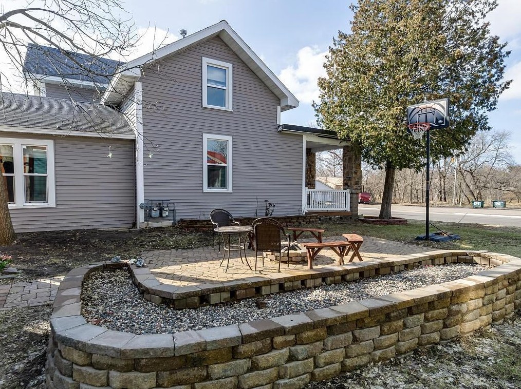 307 E Lincoln St, Augusta, WI 54722