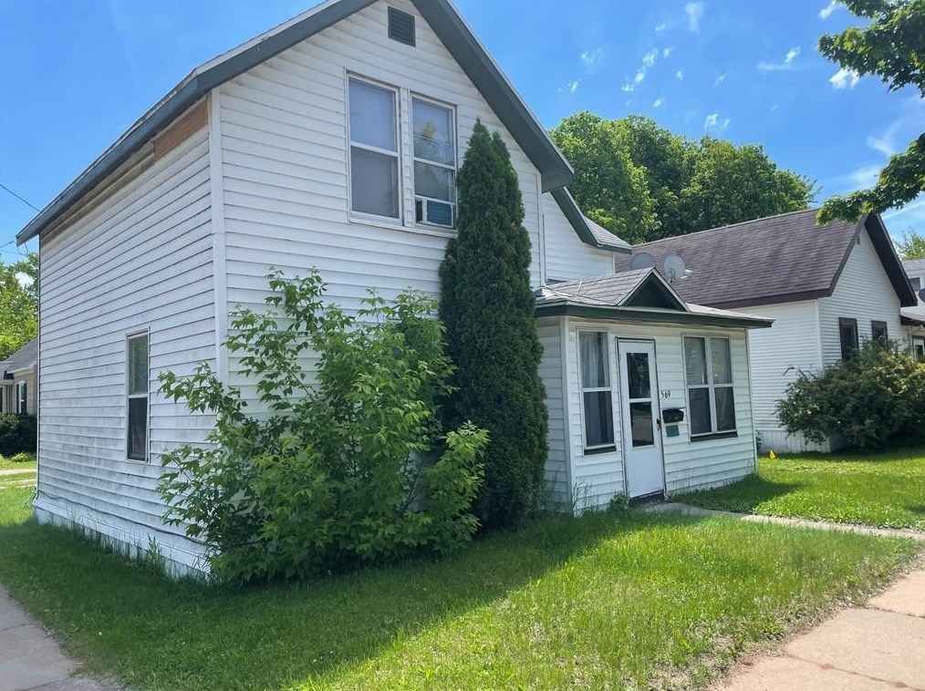 569 Franklin St, Eau Claire, WI 54703-3253