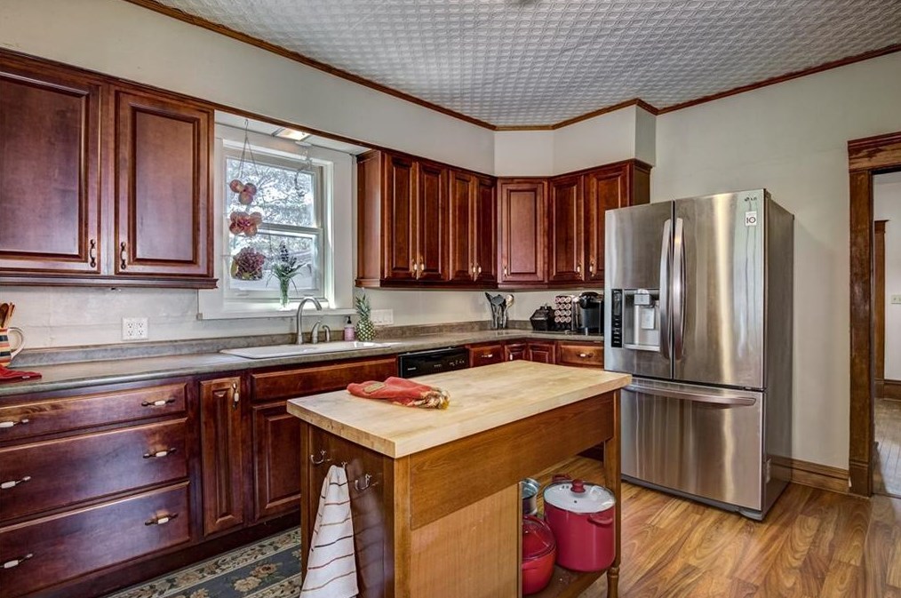 1911 Folsom St, Eau Claire, WI 54703