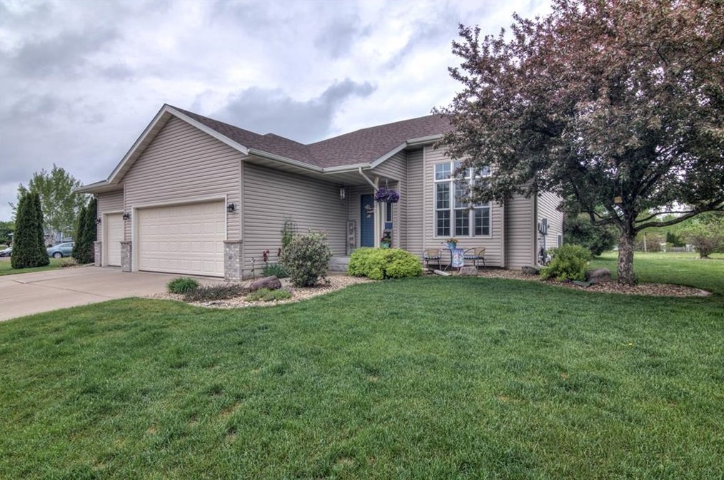 2303 Vesterheim St, Eau Claire, WI 54703