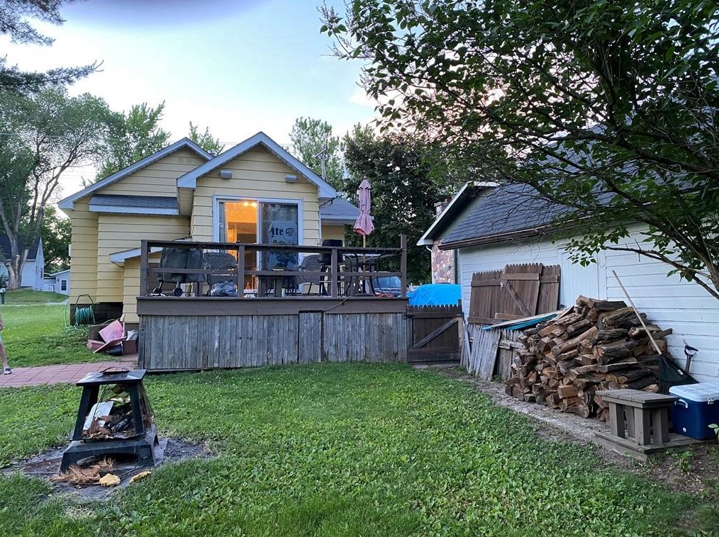 2025 Vine St, Eau Claire, WI 54703