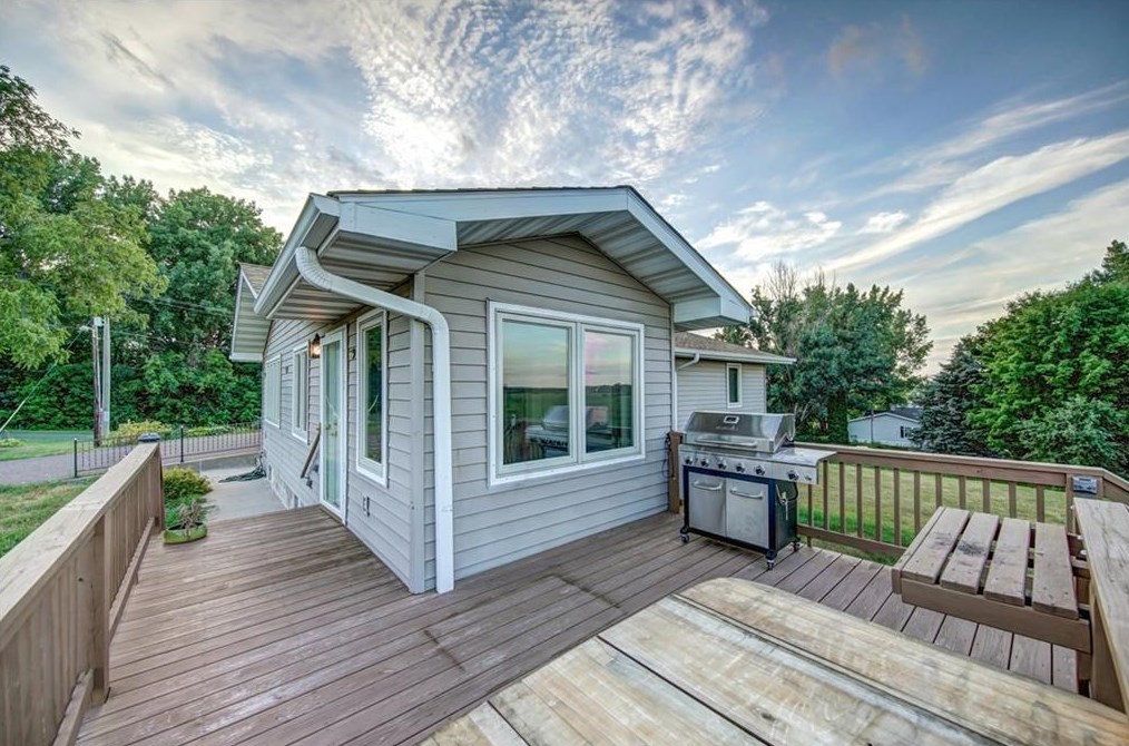 2512 240th St, Sterling WI  54006-3304 exterior