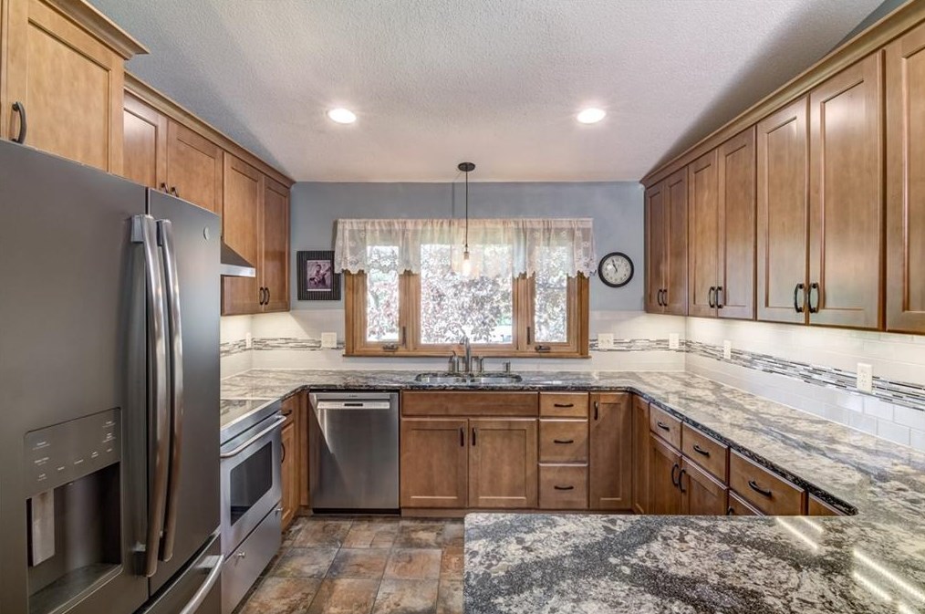 1634 Skeels Ave, Eau Claire, WI 54701