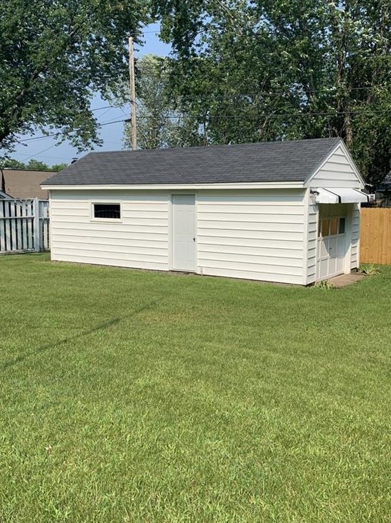 3110 Gregory Ln, Eau Claire, WI 54703-1138