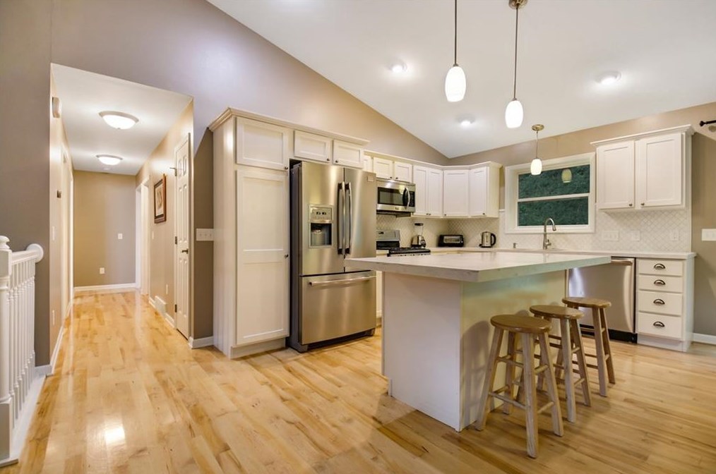 520 Otter Creek Pl, Altoona, WI 54720-5005