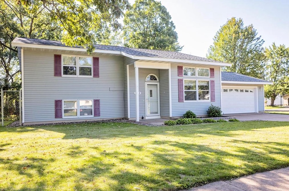 2954 Milton Rd, Eau Claire, WI 54703