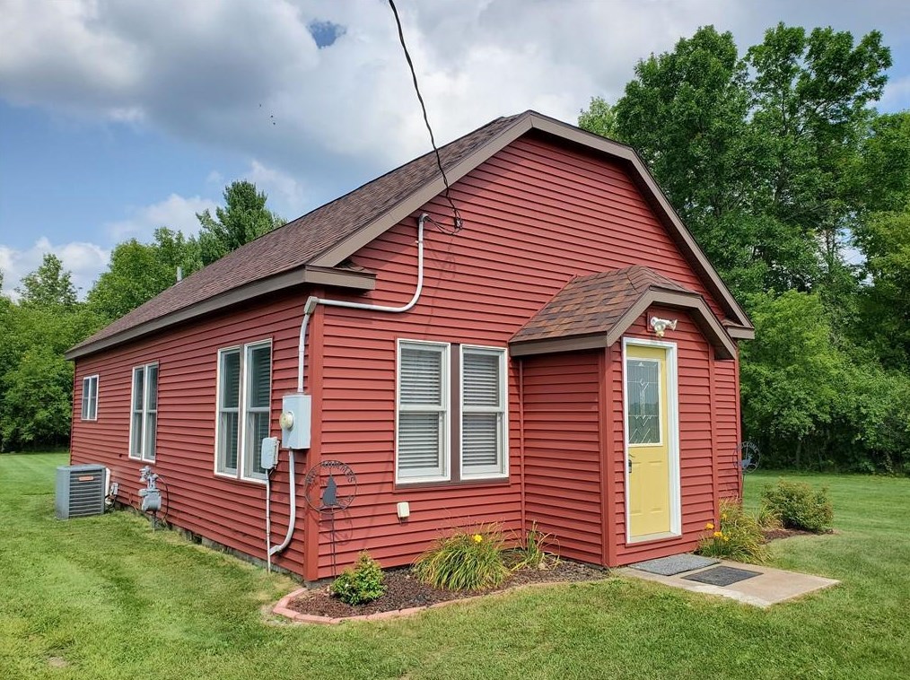 503 S Limits Ave, Cameron, WI 54822