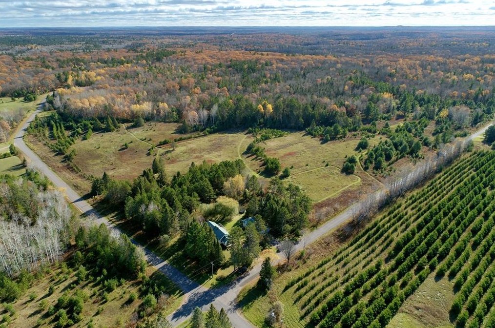 48980 Longview Rd, Drummond, WI 54832