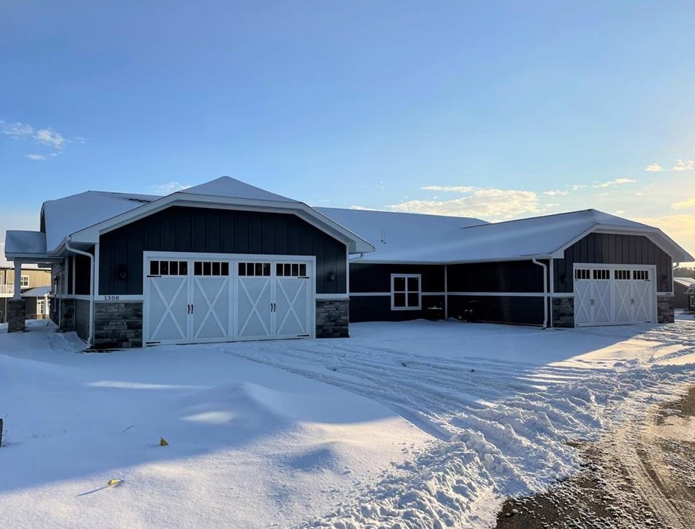 1308 Cypress Ct, Altoona, WI 54720