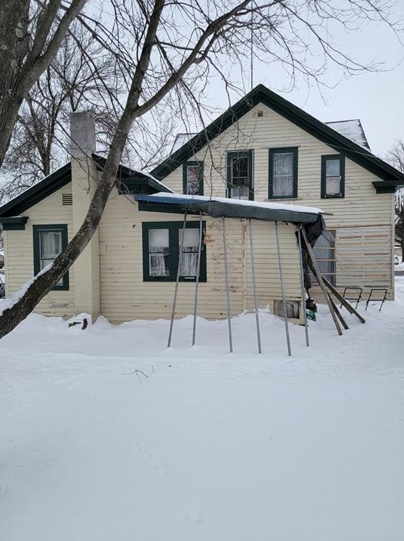 37 E Division Ave, Poskin, WI 54812