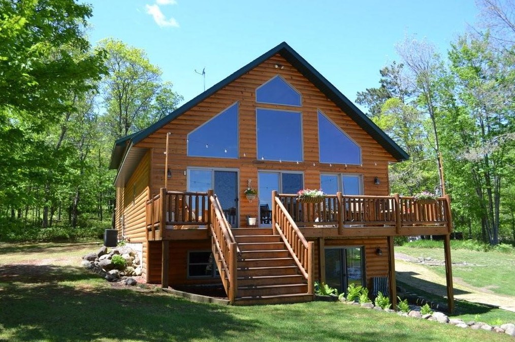 12188 Gomoll Dr, Wascott, WI 54859