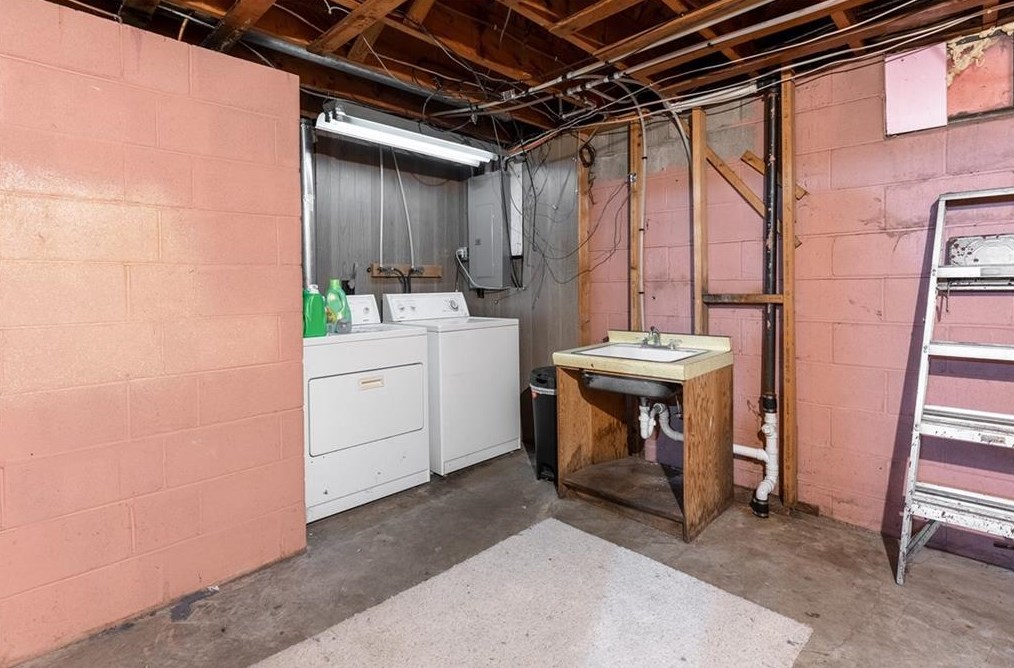 717 Park Ave, Eau Claire WI  54729-3508 exterior