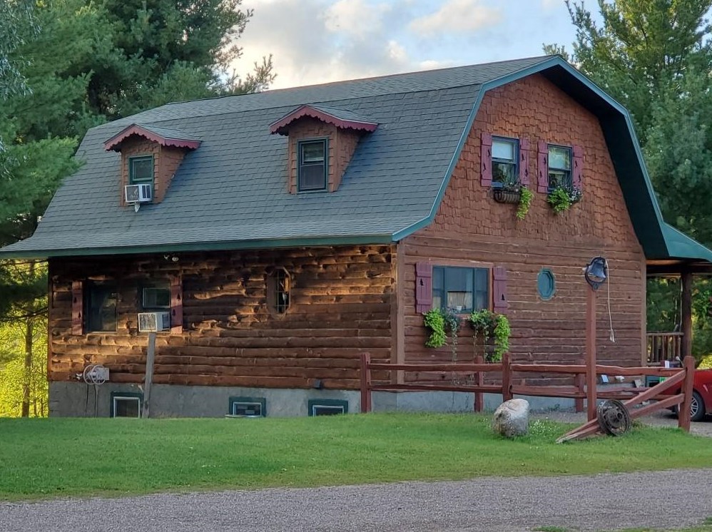 N 5354 9th St, Spooner, WI 54801