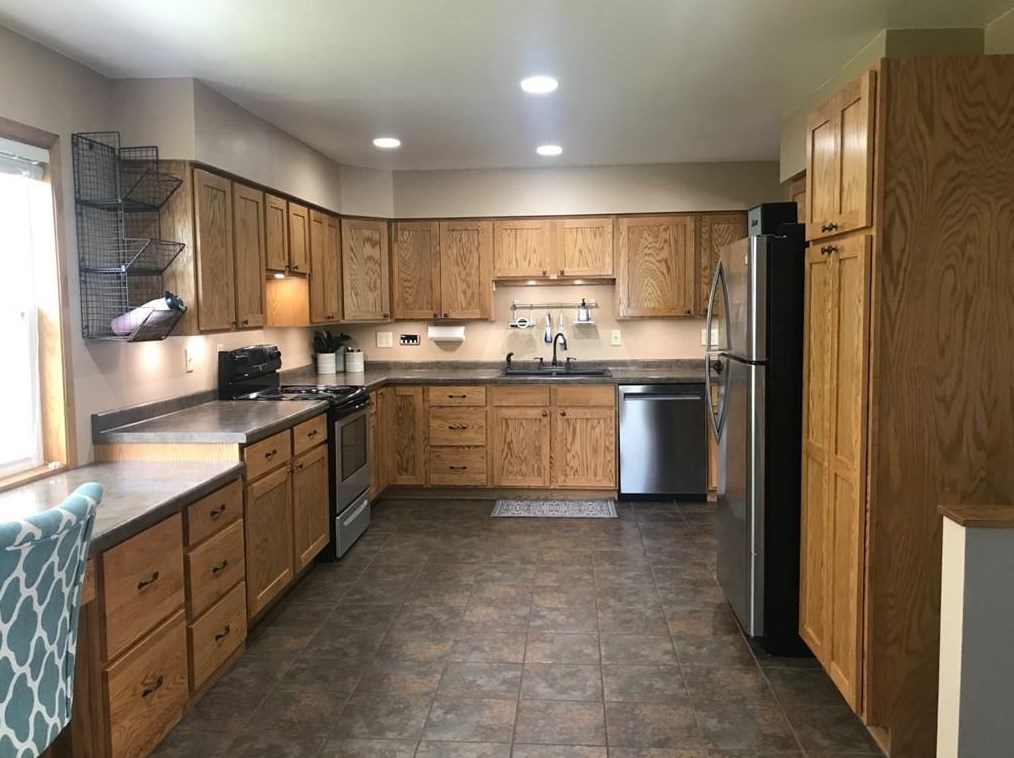 211 W 11th St, Altoona, WI 54720