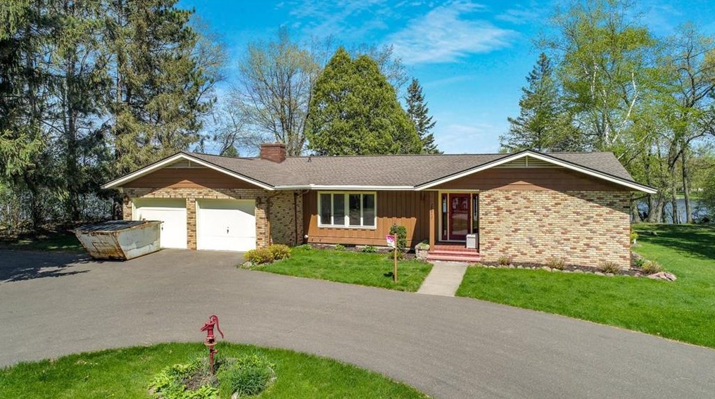 8017 Duncan Ct, Bloomer, WI 54724