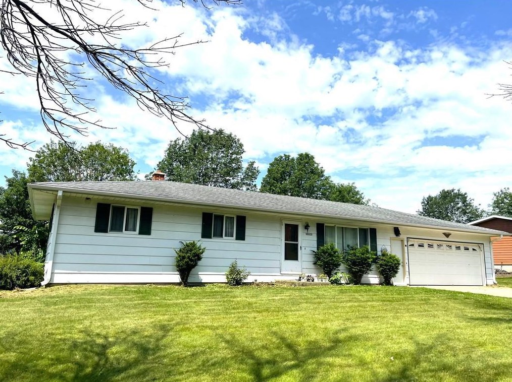 36213 Ash St, Elk Creek, WI 54747-8753