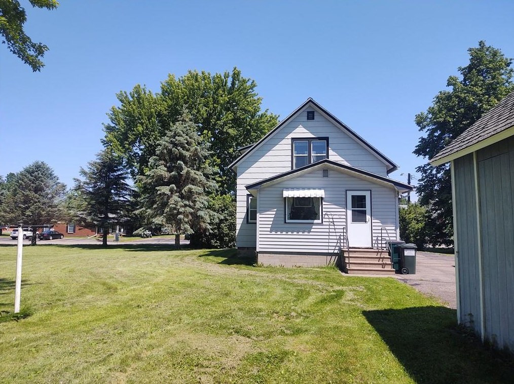 424 Colfax St, Augusta, WI 54722