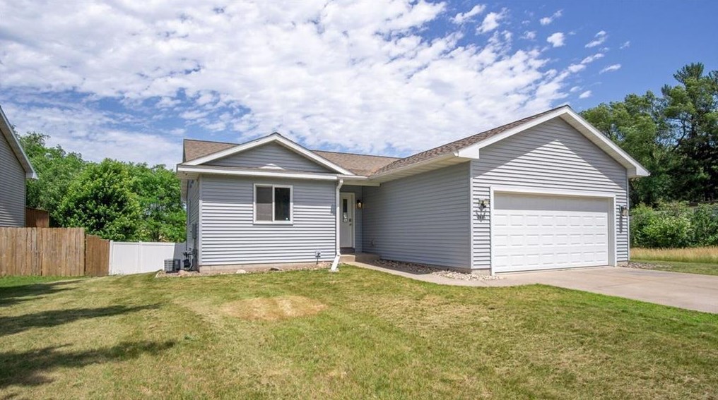 2416 La Salle St, Eau Claire, WI 54703