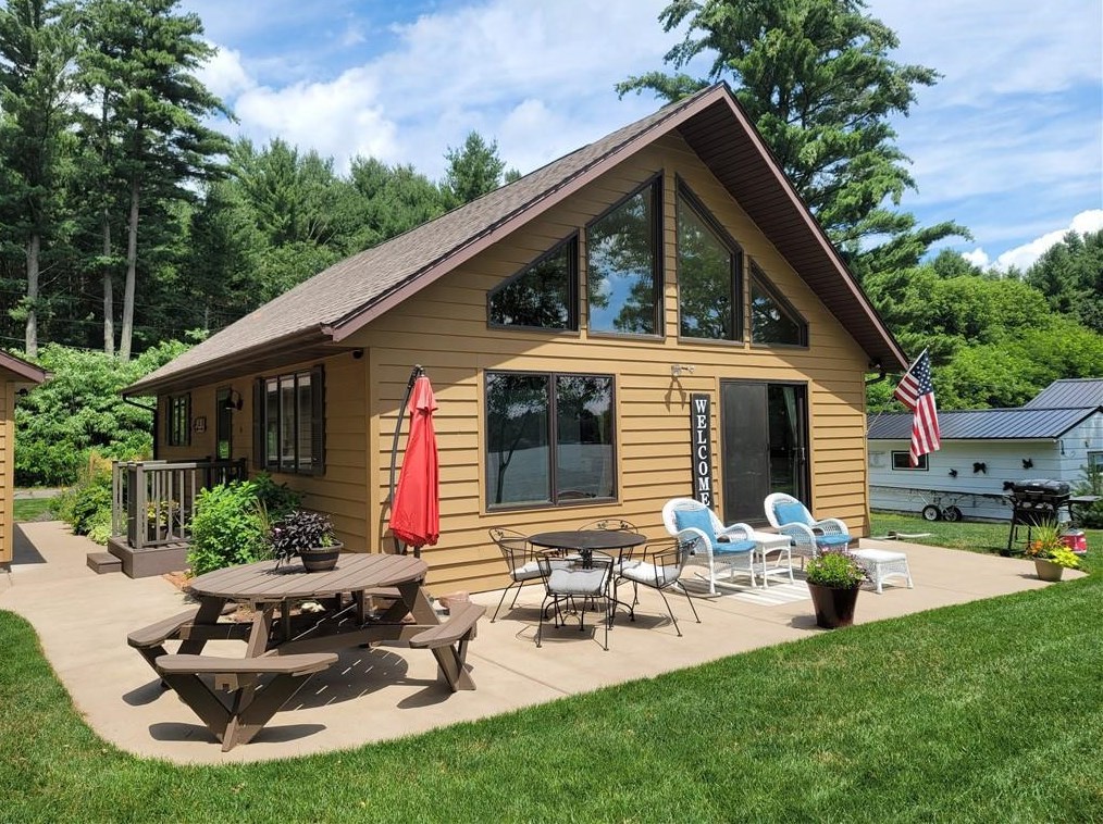 2623 7 1/2 Ave, Chetek, WI 54728