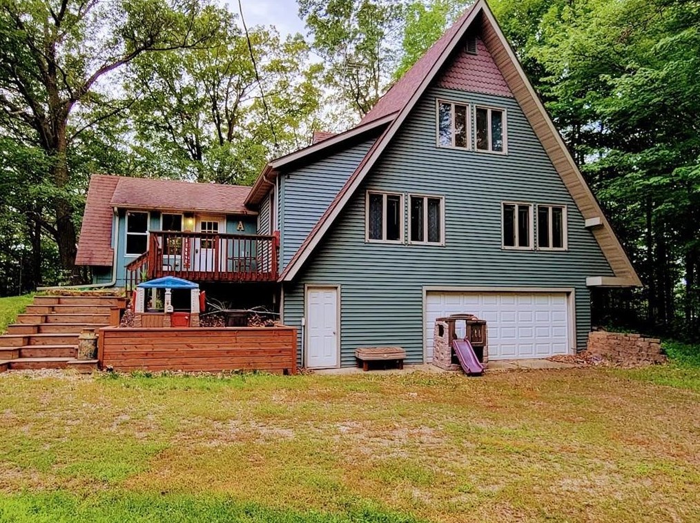 2752 4 5/8 St, Cumberland, WI 54829