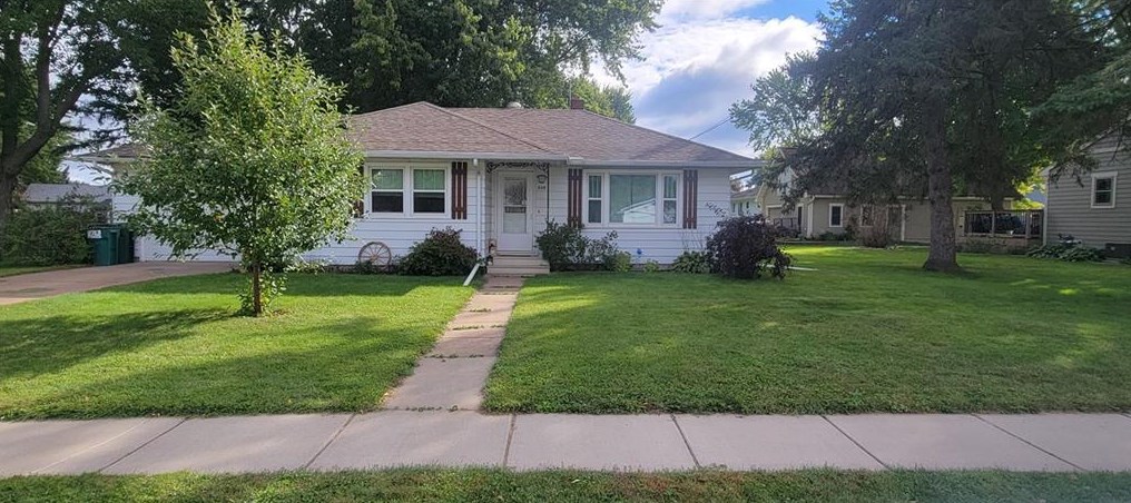 548 S State St, Brackett, WI 54742