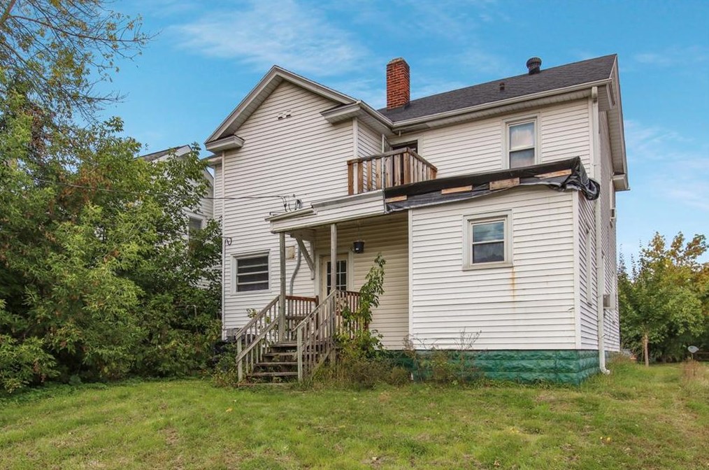 1204 1st Ave, Eau Claire, WI 54703