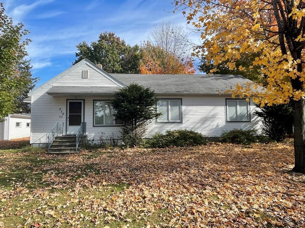 310 13th St Ne, Rusk, WI 54751