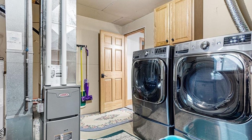 4737 Palmer Ln, Eau Claire WI  54701-7960 exterior